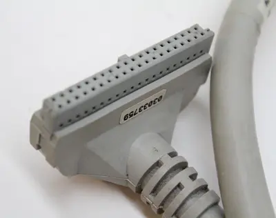 USED ALLEN BRADLEY 1492-CABLE005H