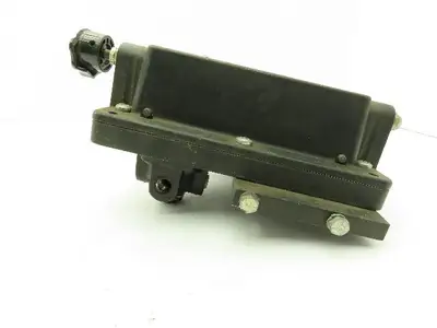 Fairchild T-5100B-44V Electro Pneumatic Transducer Adj Ratio Relay 4-20/10-50MA