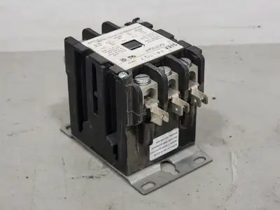 Used 2009 SIEMENS 42CF35AF Switchgears British Columbia CA | Lenmark #241122