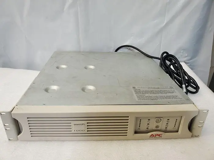APC SMART-UPS 1000