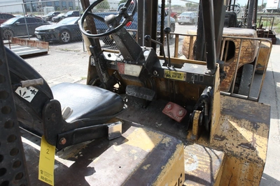 Hyster H80XL 8,000 lbs Cap Forklift (LOCATION: Schertz, TX)