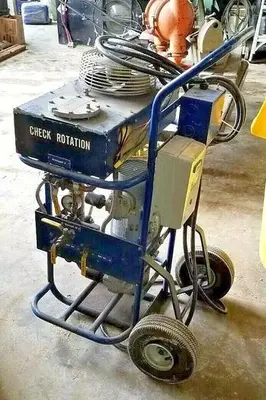 USED 2000 NRP LV8