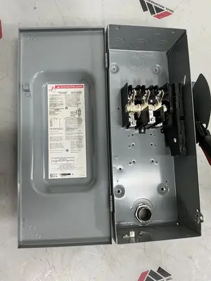 USED SQUARE D HU363