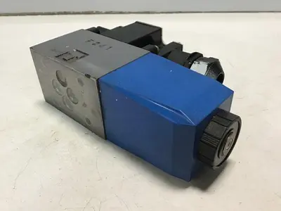 USED VICKERS DG4V-3-2A-M-P7-H-7-T41-50