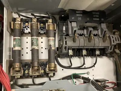 USED ALLEN BRADLEY 2106B-BDB-1-4RR-6X-24R-79U-901
