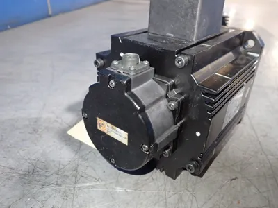 New | in-Stock OMRON R88MK90010FBS2 Servo Motors | HGR 24 #730717