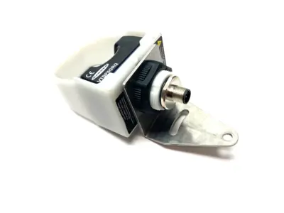 USED BANNER ENGINEERING VERIFICATION TOUCH BUTTON ILLUMINATED 2-COLOR 75937