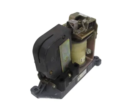 NEW CUTTLER HAMMER ME010C CONTACTOR 30B4376G08