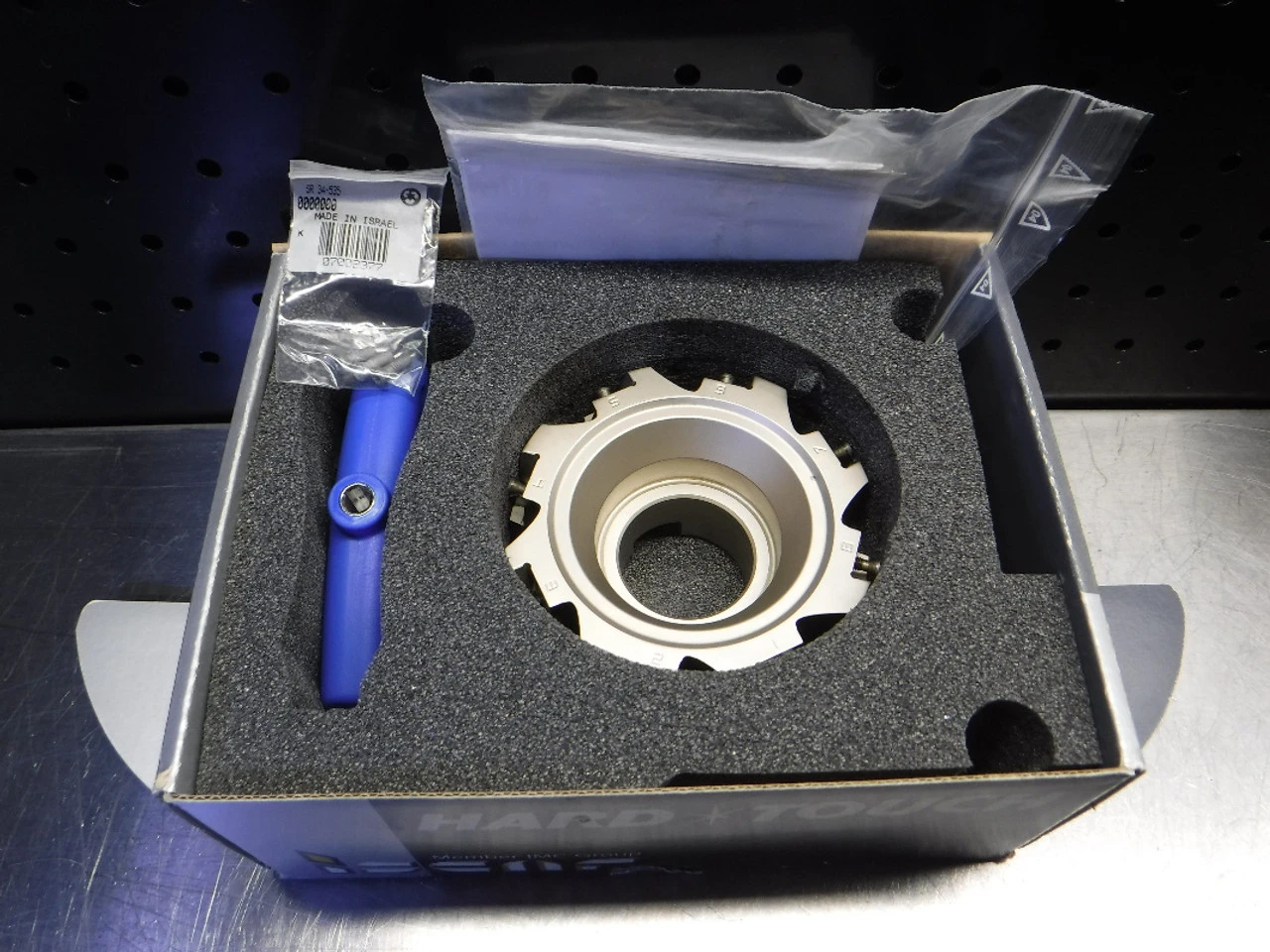 Iscar 4" Indexable Facemill 1.50" Arbor F90LN D4.00-08-1.50-R-N15 (LOC2308A)