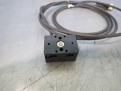 NEW PEPPERL + FUCHS VAZ2T1FKG102MPURV1G