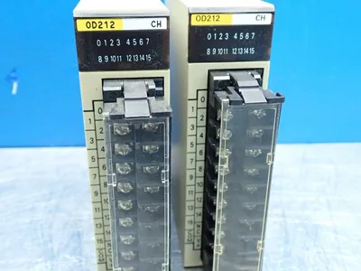 USED OMRON C200HOD212