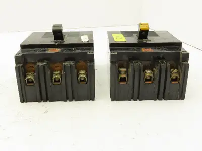Square D ML-1 Circuit Breaker 70A 250V 3 Pole Lot Of 2