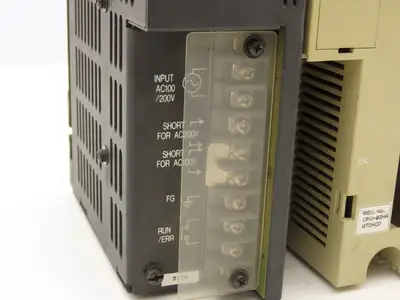 Hitachi HIDIC H-300 PLC Controller Rack w/3 Input 3 Digital & 1 Analog Output