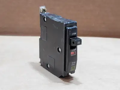 USED SQUARE D DP-4075