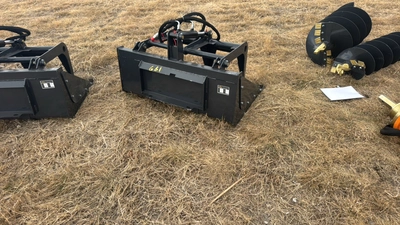 Mini Skid Steer Grapple Bucket	Landhonor	2025	Unused	MGB-72-44W