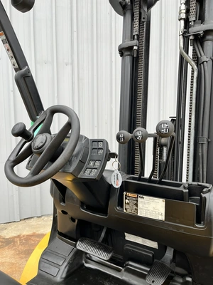 USED 2008 YALE GLP060VX
