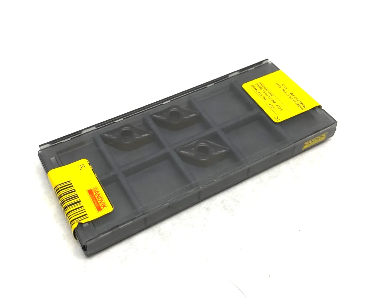 NEW SANDVIK COROMANT T-MAX P PLATE FOR TURNING DNMG 15 04 12-PM 4325