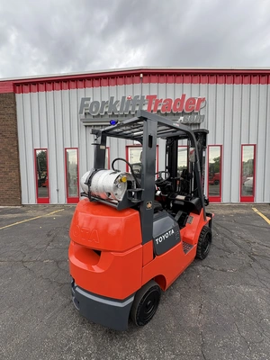 USED 2004 TOYOTA 7FGCU25