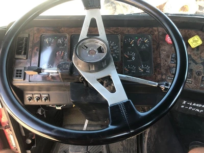 Used 1996 VOLVO WG64 Conventional trucks Kentucky US | Proxy Equipment #1384926