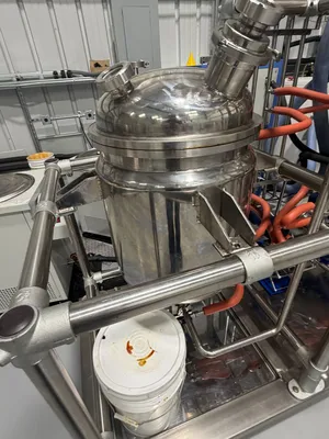 USED Lab Society/Across International 20-50L FLASK