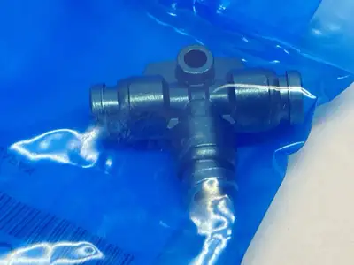 NEW SMC KQC UNION TEE FITTING STAINLESS STEEL 5/32" OD