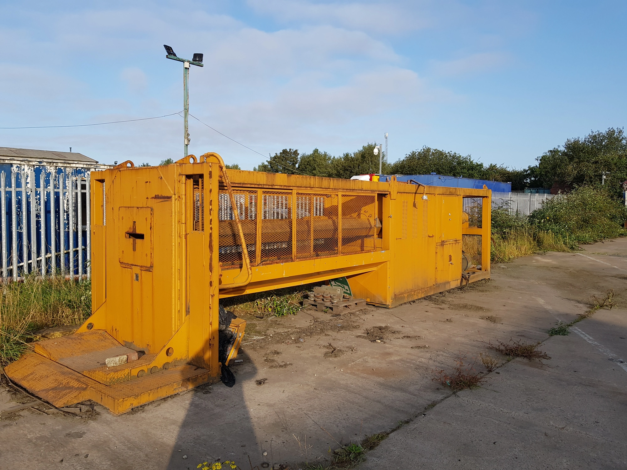 Salvadori Hercules  Large EarthMoving size Tyres  Debeader Machine