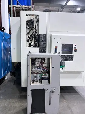 Used 2008 Makino E33 Vertical Machining Centers Illinois US | Machine Tool Bids #1502667