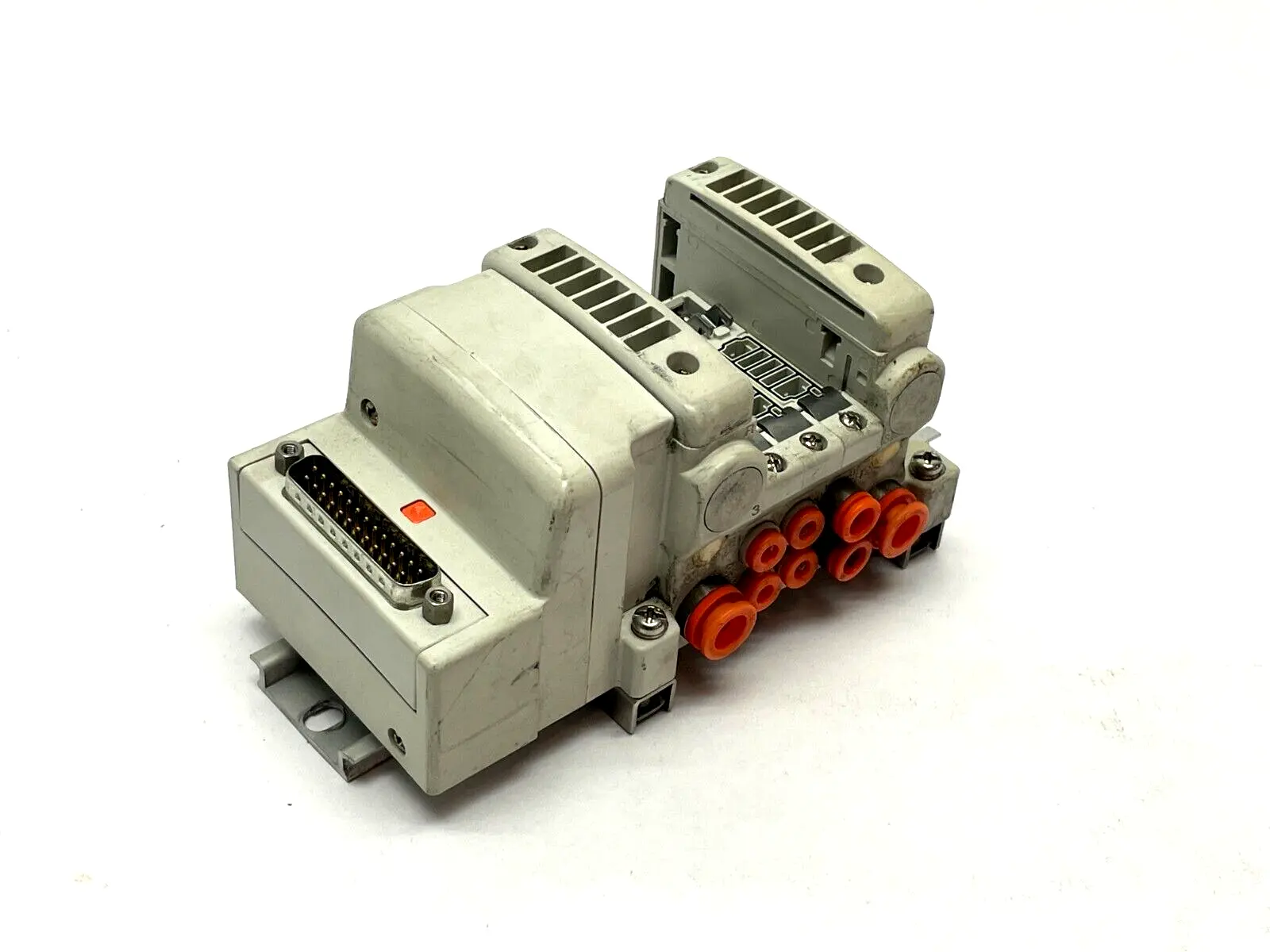 VV5QC11-03N3FD0-DS | SMC  Plug-In Base Manifold - Used