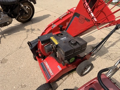 Used TROY-BILT CHIPPER/VAC AS WELL AS A SNOWBLOWER _UNKNOWN_ Wood Chippers Michigan US | Miedema Asset Management Group #1419793