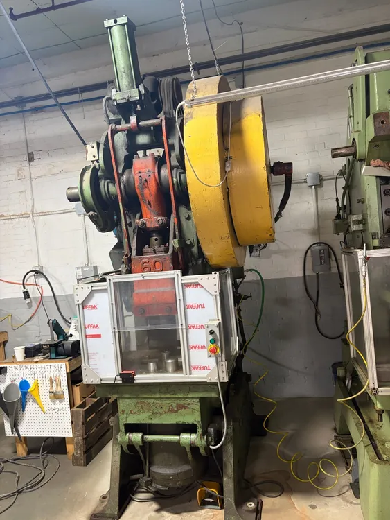 Used CLEARING 60T OBI O.B.I. Presses Rhode Island US | Global Machine Brokers, LLC #1228657
