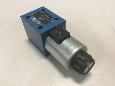 USED REXROTH 4WE10C32/CG24N9Z4