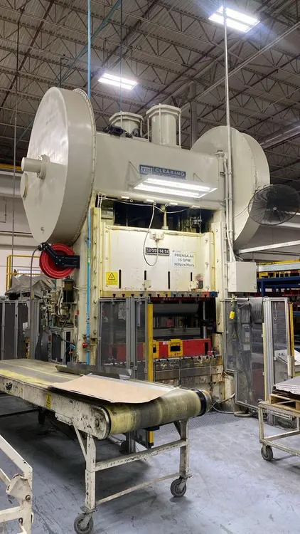 Used USI CLEARING S2-250-84-54 Straight Side Presses MX | Aucto #1310106