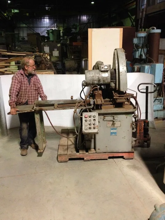 Used _UNKNOWN_ _UNKNOWN_ Down Stream - Saws Quebec CA | Machineco #1262915