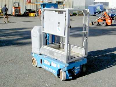 USED 2017 Genie GR12