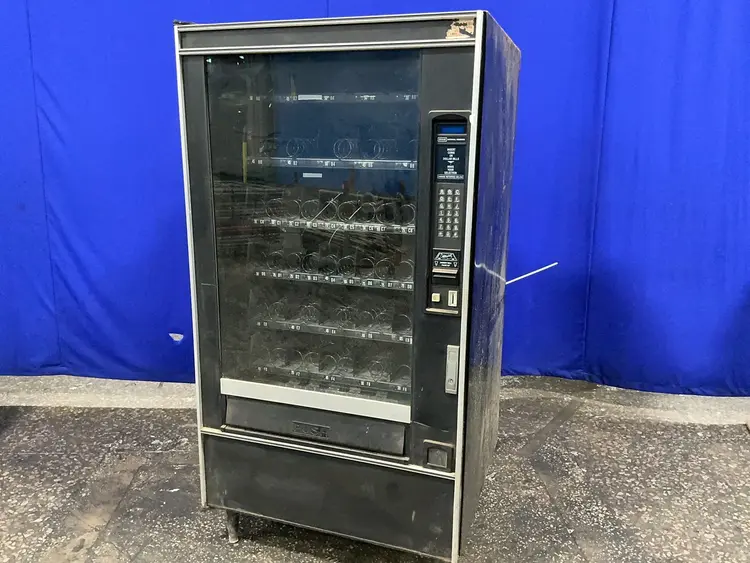 Used CRANE NATIONAL VENDORS 157 Vending Machines Ohio US | HGR 24 #1358027