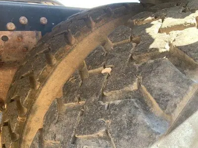 USED 2001 INTERNATIONAL 4900