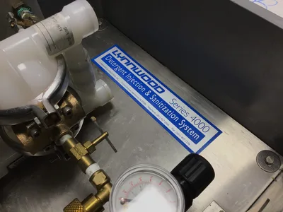 Lynnwood Series 4000 Detergent Injection & Sanitization System