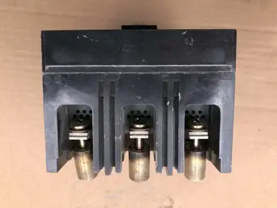 GE General Electric TED134090 90A 3 Pole Circuit Breaker 480VAC 250VDC