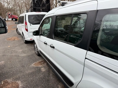 USED 2023 FORD TRANSIT CONNECT