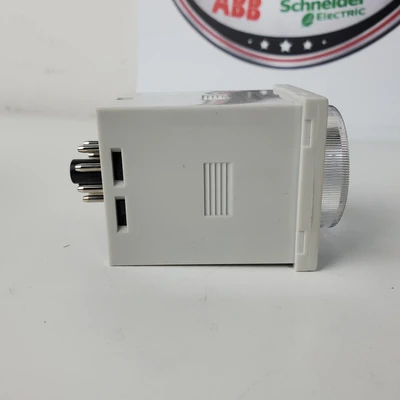 Used Allen-Bradley 700-HRM12TA17 Misc Industrial Equipment California US | American Industrial Supply Co. #1377204
