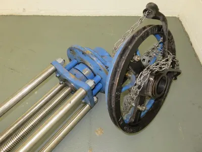TL 20" knife gate valve, Hand Wheel Gear Operated