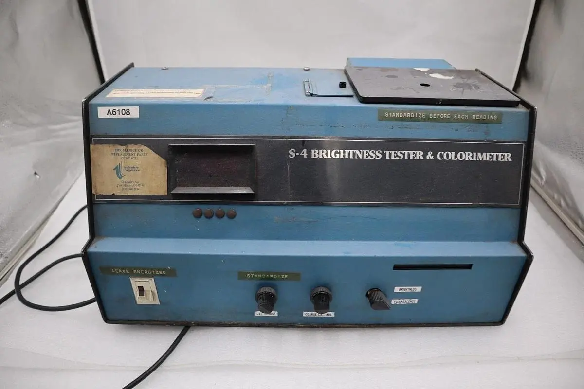 TECHNIDYNE CORPORATION 40436 BRIGHTIMETER MODEL S4 6.5V STOCK S-587
