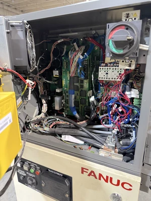 USED FANUC 200IA/5L