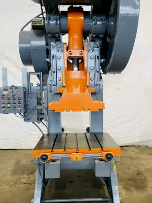 USED JOHNSON 125BG/AC