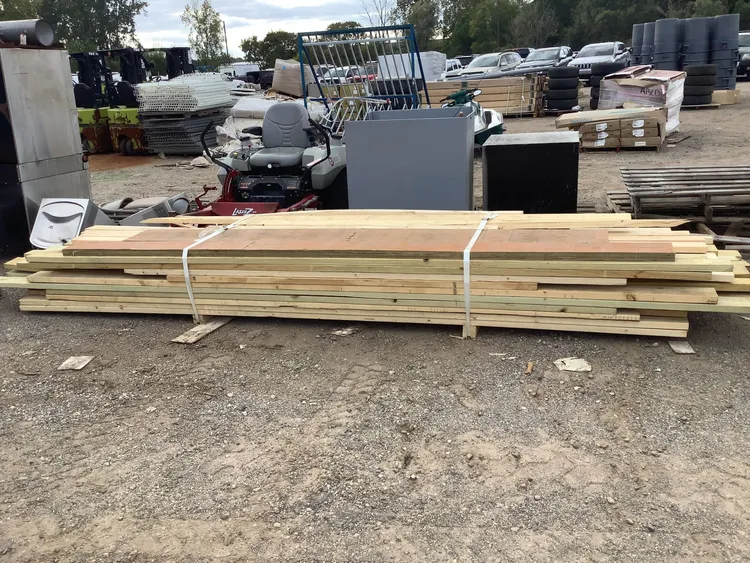 Used _UNKNOWN_ _UNKNOWN_ Lumber Decks Michigan US | Miedema Asset Management Group #1475628