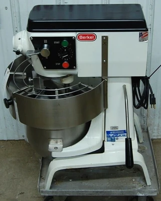 142-0849 Berkel Blakeslee 20 Qt Mixer w/ Bowl, Wire Whip, Flat Beater, & Hook