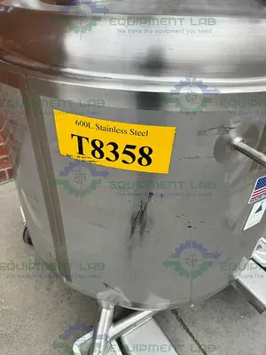 USED PRECISION STAINLESS 600 LITER STAINLESS STEEL JACKETED REACTOR 45 PSI