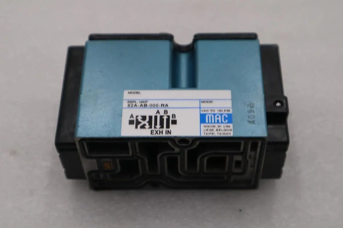 NEW MAC VALVES 82A-AB-000-RA 4/2 VALVE LESS BASE SINGLE REMOTE AIR STK H1468