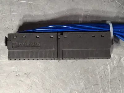 NEW SIEMENS 6ES7922-3BD20-0UC0