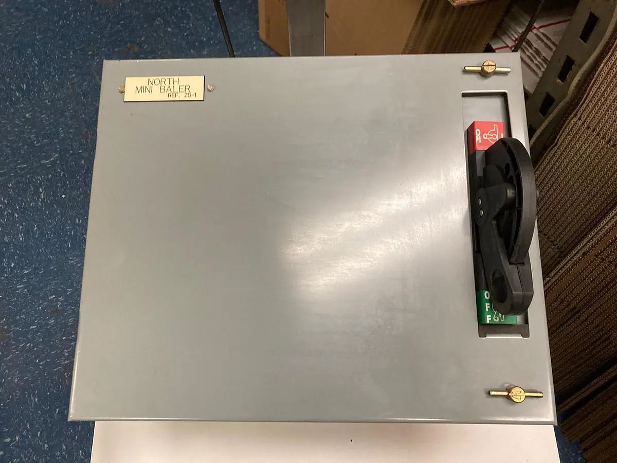 USED ALLEN-BRADLEY 2192F-BJC-24R-111 Q